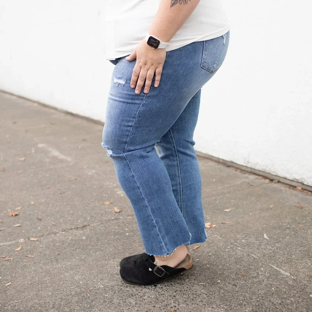 NWT Risen High Rise Distressed Slim Straight Jeans Cropped Curvy - Picture 6 of 7
